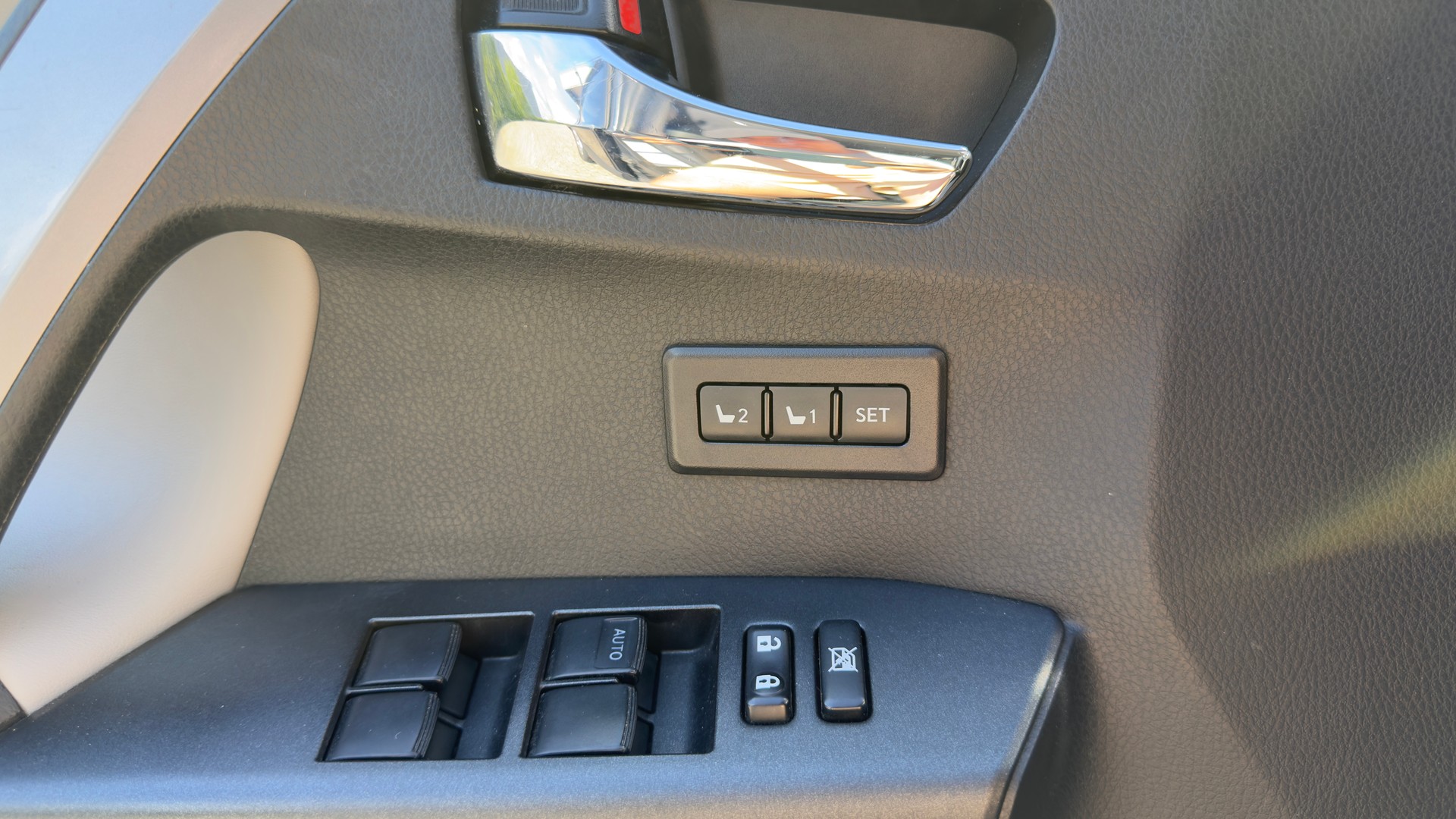 TOYOTA RAV-4 2.5 HSD Trend e-CVT-image-13