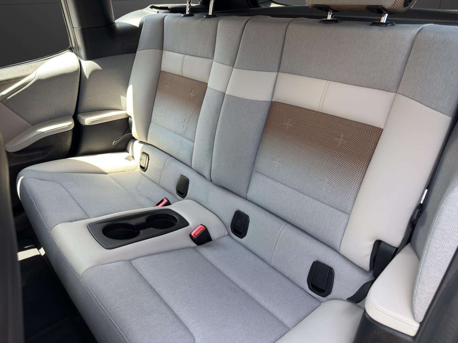 BMW i3 120 Ah-image-15