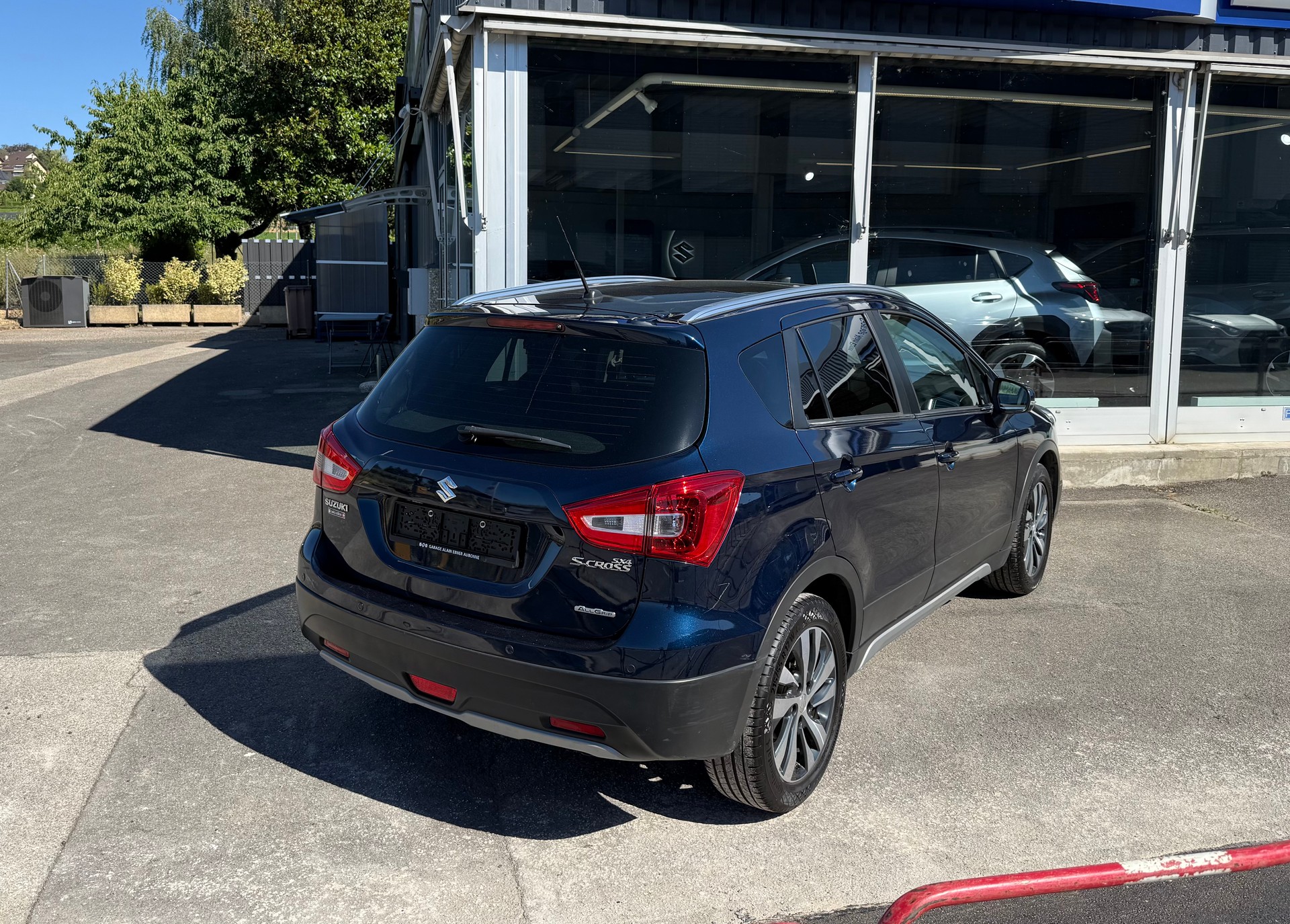 SUZUKI SX4 S-Cross 1.4 16V Compact Top 4WD Automatic-image-5