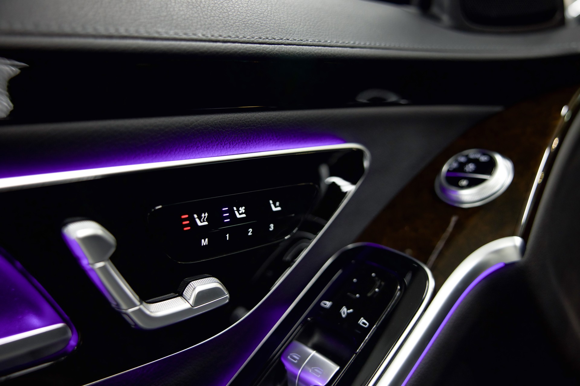 MERCEDES-BENZ S 350 d 4Matic AMG Line 9G-Tronic-image-23