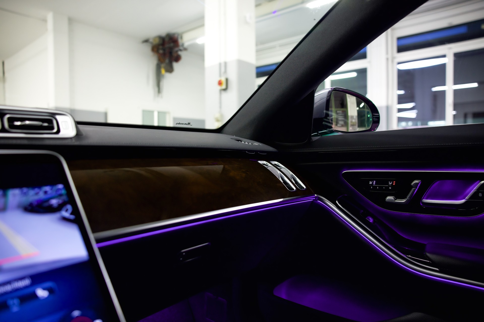 MERCEDES-BENZ S 350 d 4Matic AMG Line 9G-Tronic-image-28