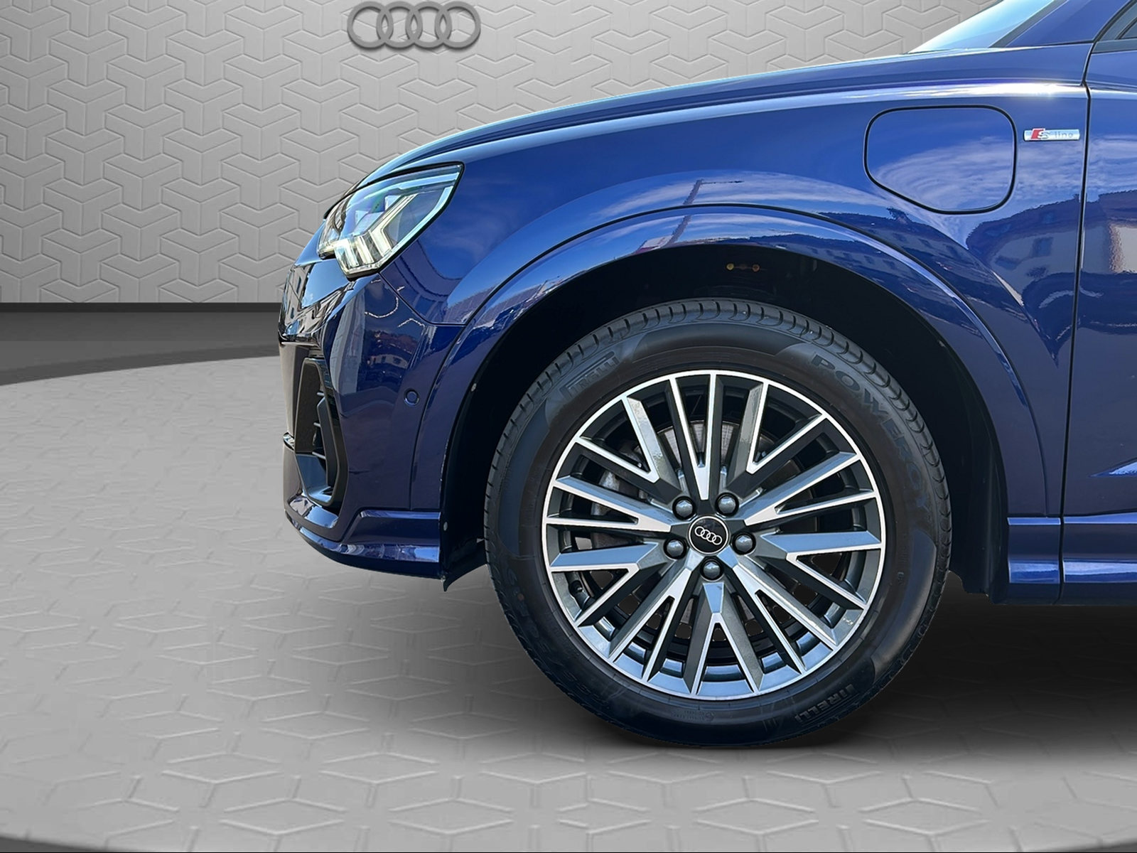 AUDI Q3 Sportback 45 TFSI e S line S-tronic-image-8