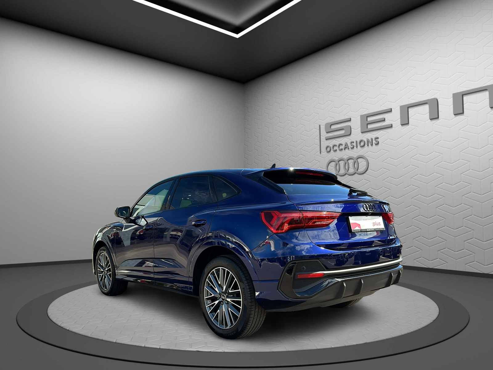 AUDI Q3 Sportback 45 TFSI e S line S-tronic-image-3
