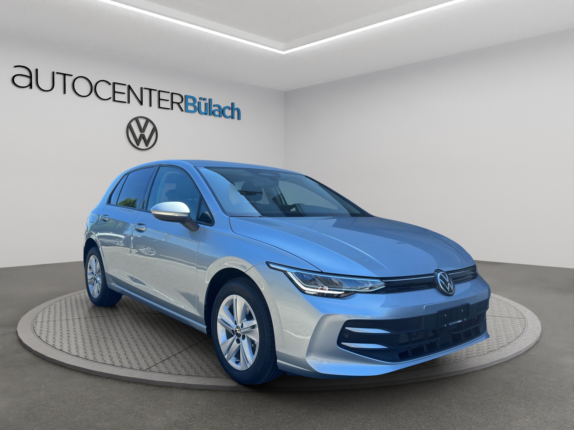 VW Golf 1.5 e TSI mHEV Value DSG-image-2