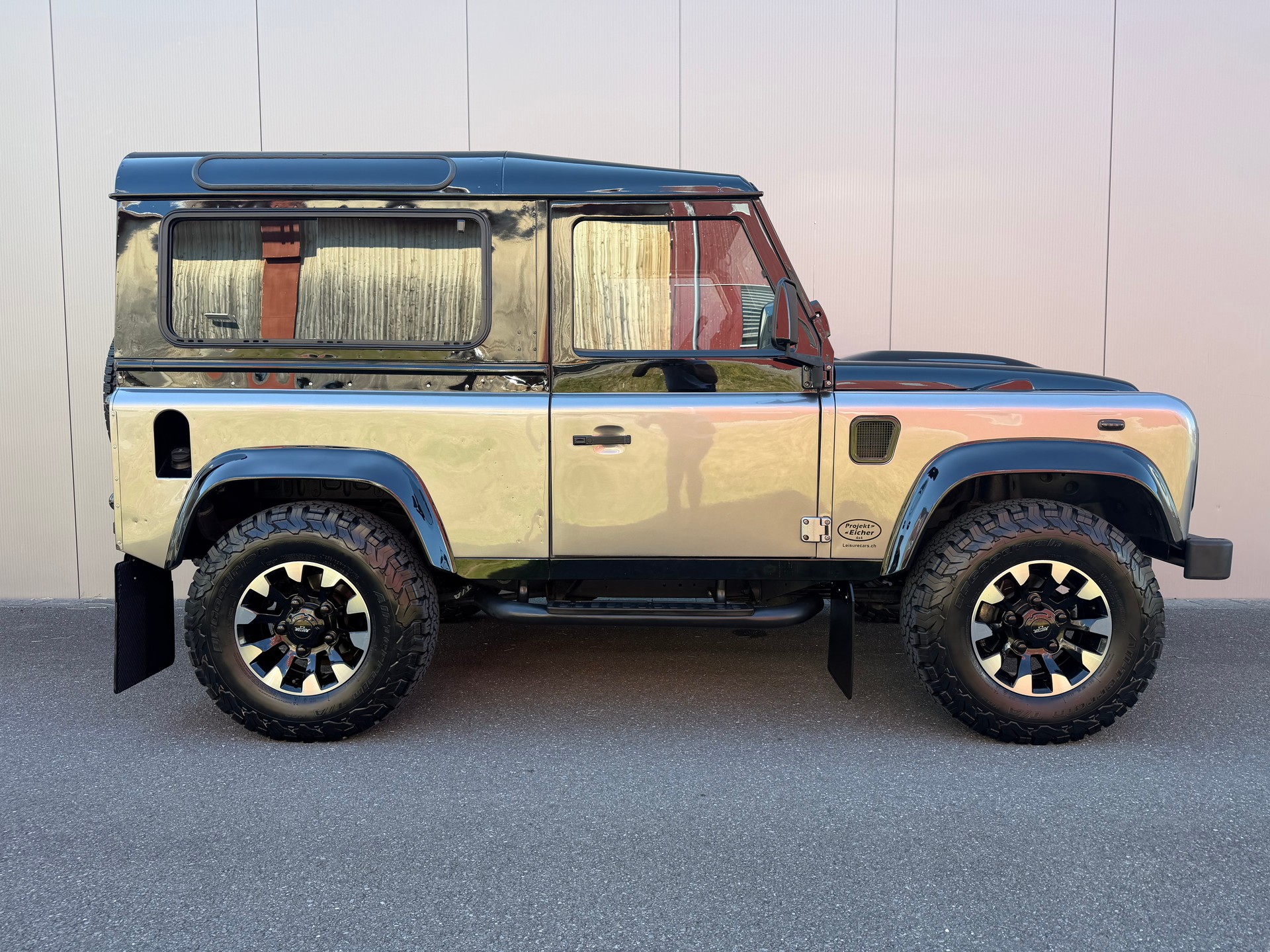 LAND ROVER Defender 90 TD4 *Autobiography*-image-4