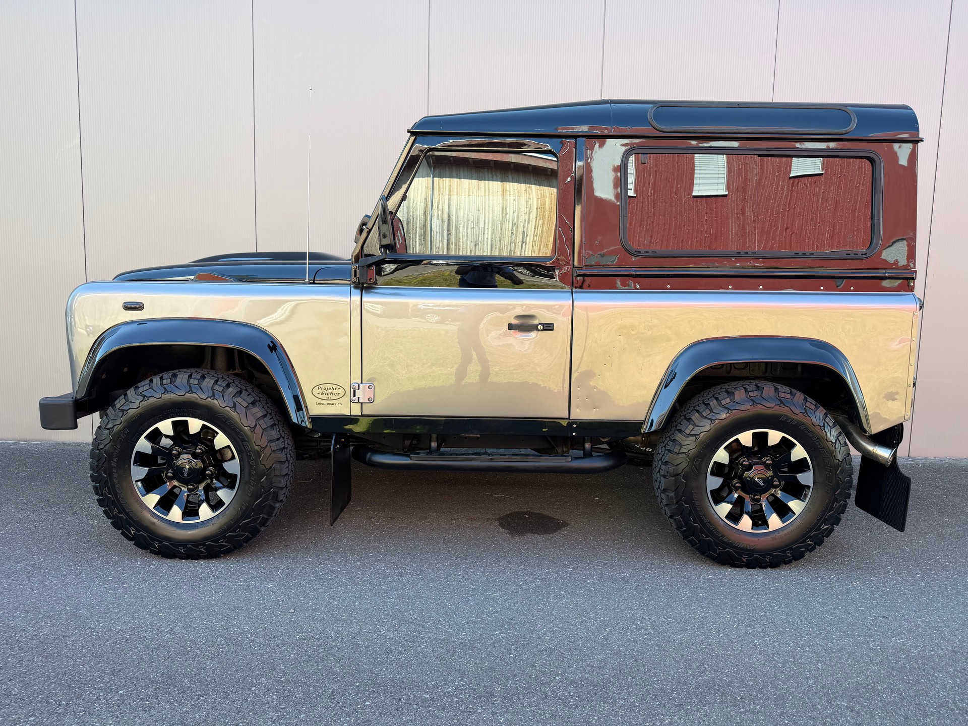LAND ROVER Defender 90 TD4 *Autobiography*-image-1