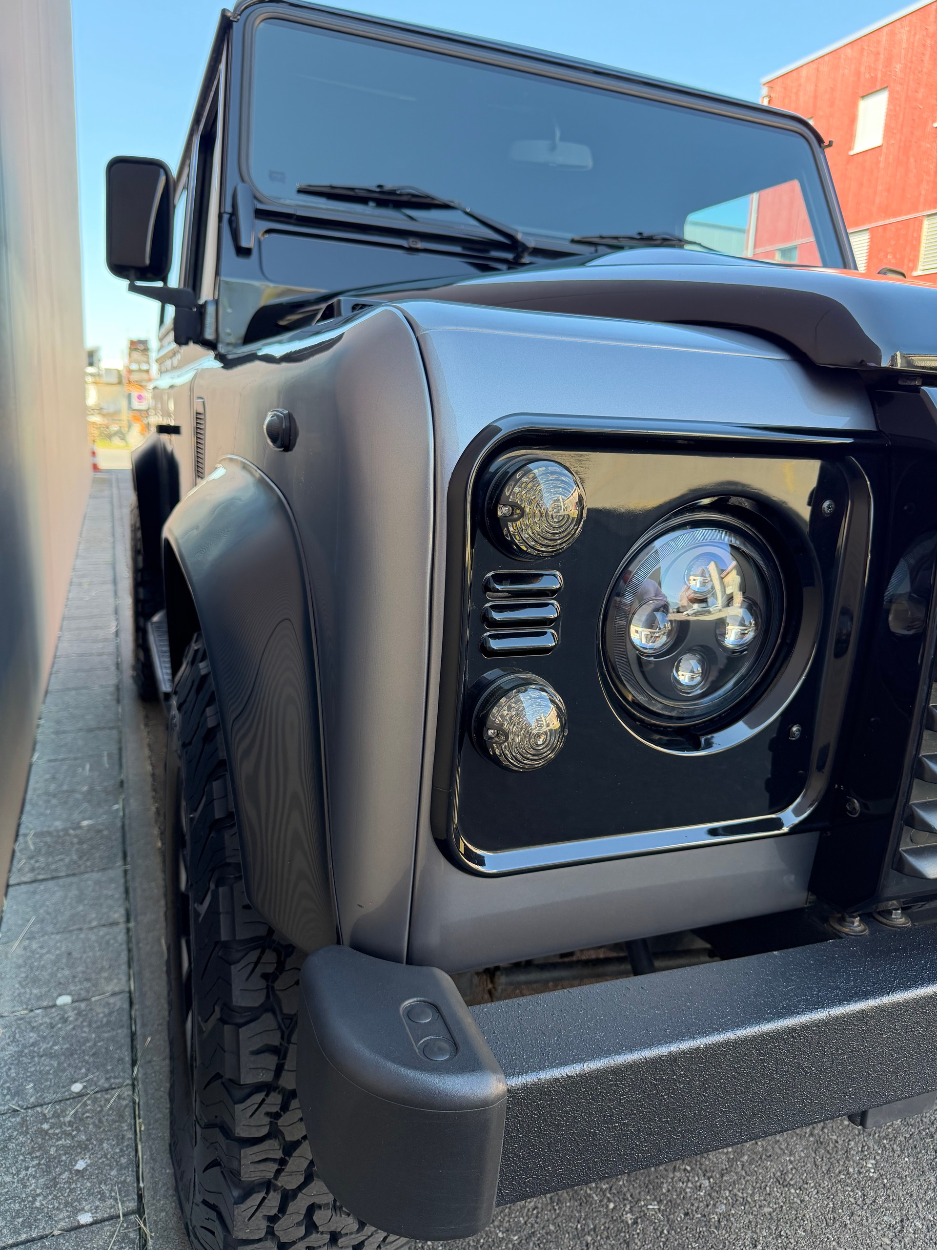 LAND ROVER Defender 90 TD4 *Autobiography*-image-20