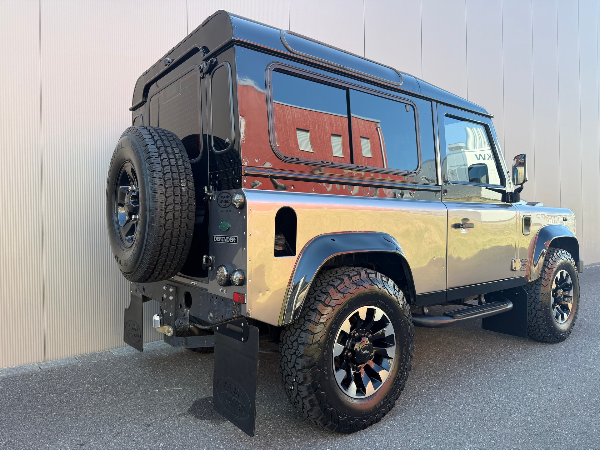 LAND ROVER Defender 90 TD4 *Autobiography*-image-5