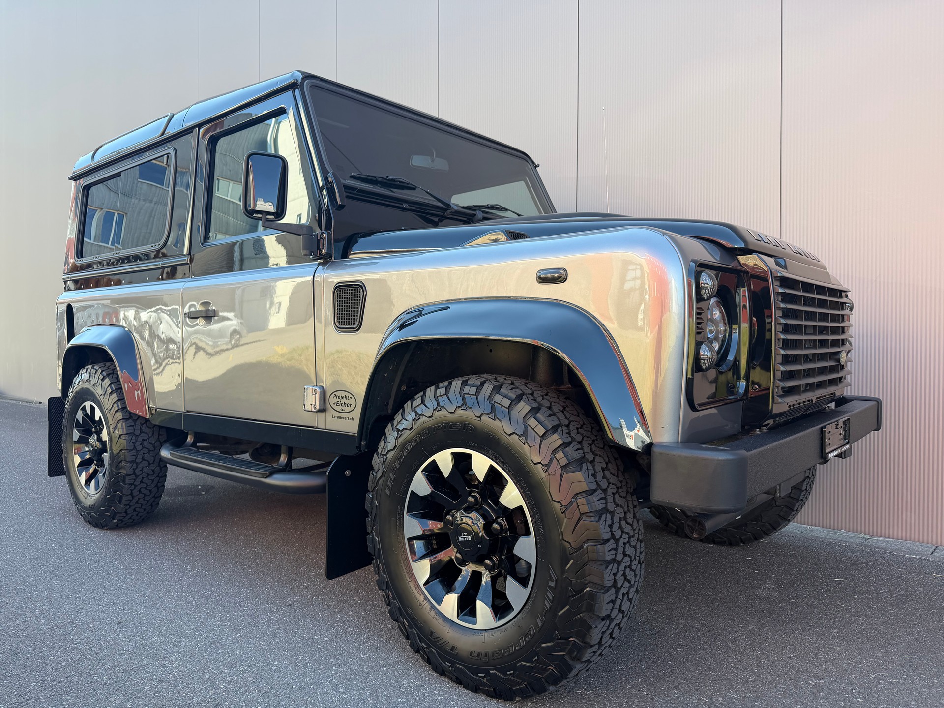 LAND ROVER Defender 90 TD4 *Autobiography*-image-3