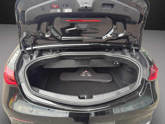 MERCEDES-BENZ CLE 300 4M Cabrio-image-10