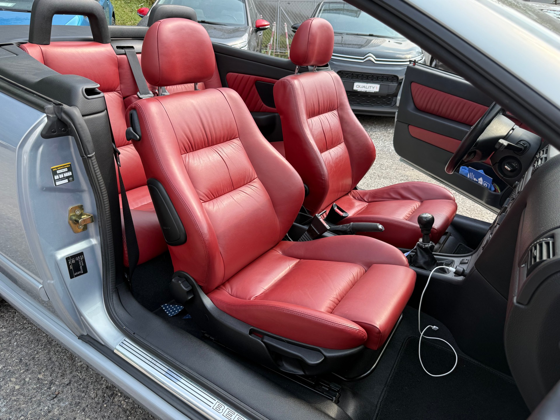 OPEL Astra Cabriolet 2.2i 16V-image-4