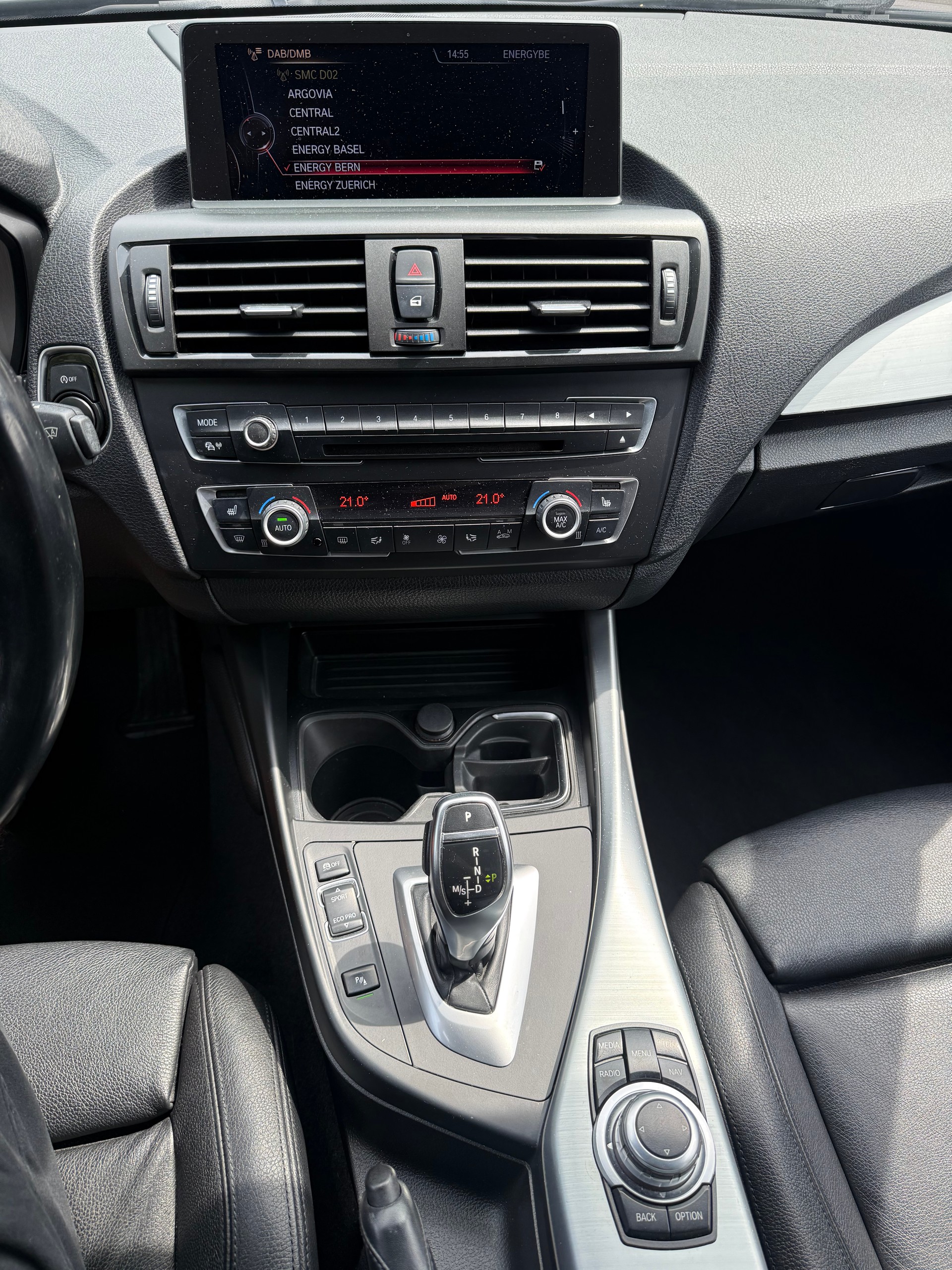 BMW M135i xDrive Steptronic-image-12