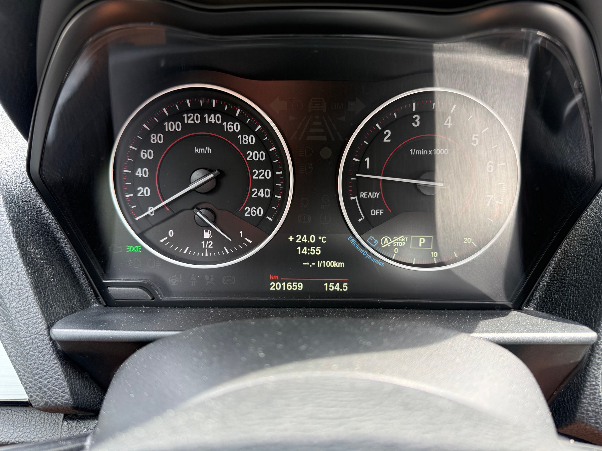 BMW M135i xDrive Steptronic-image-11