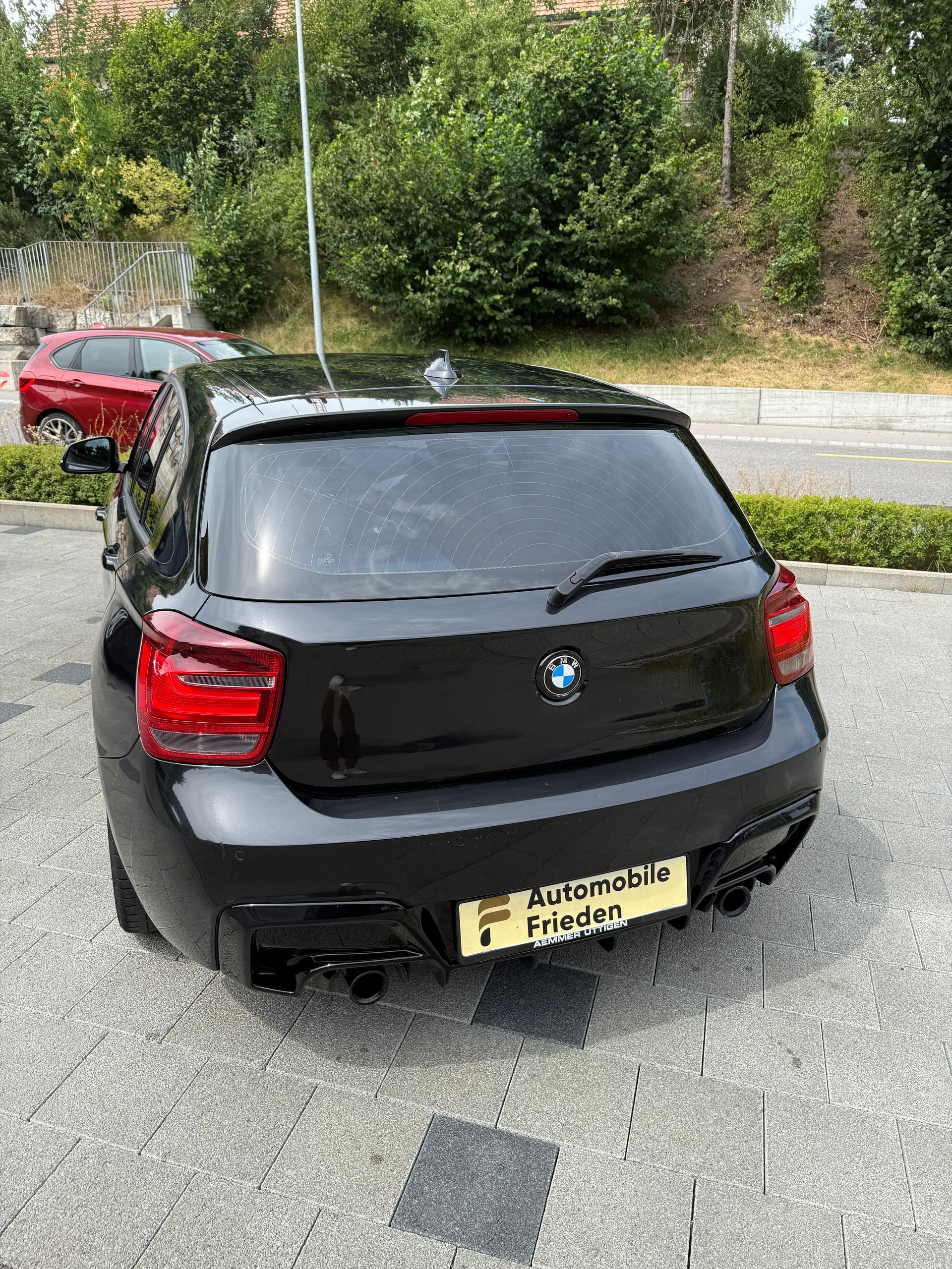 BMW M135i xDrive Steptronic-image-5