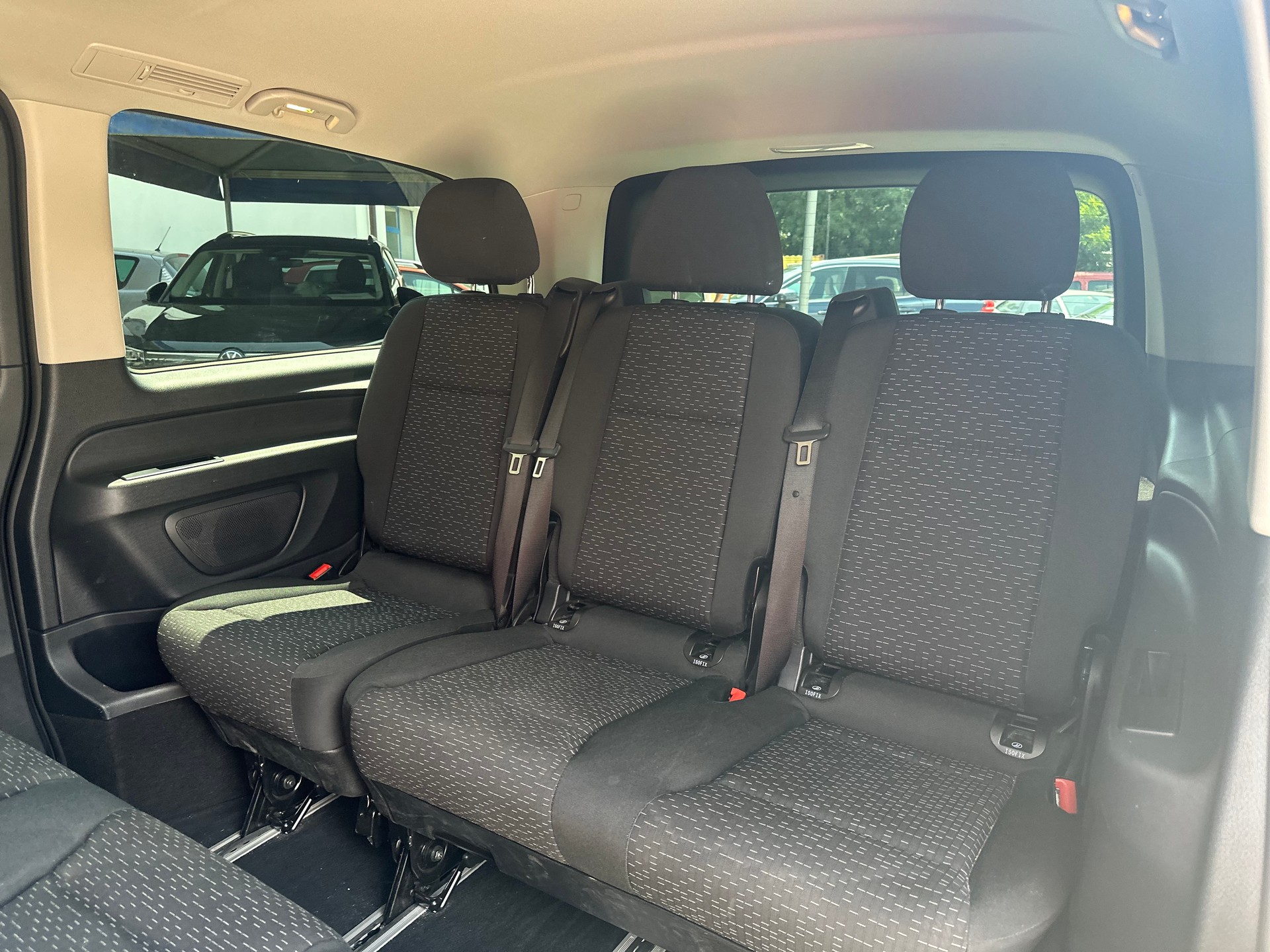 MERCEDES-BENZ VITO-image-9