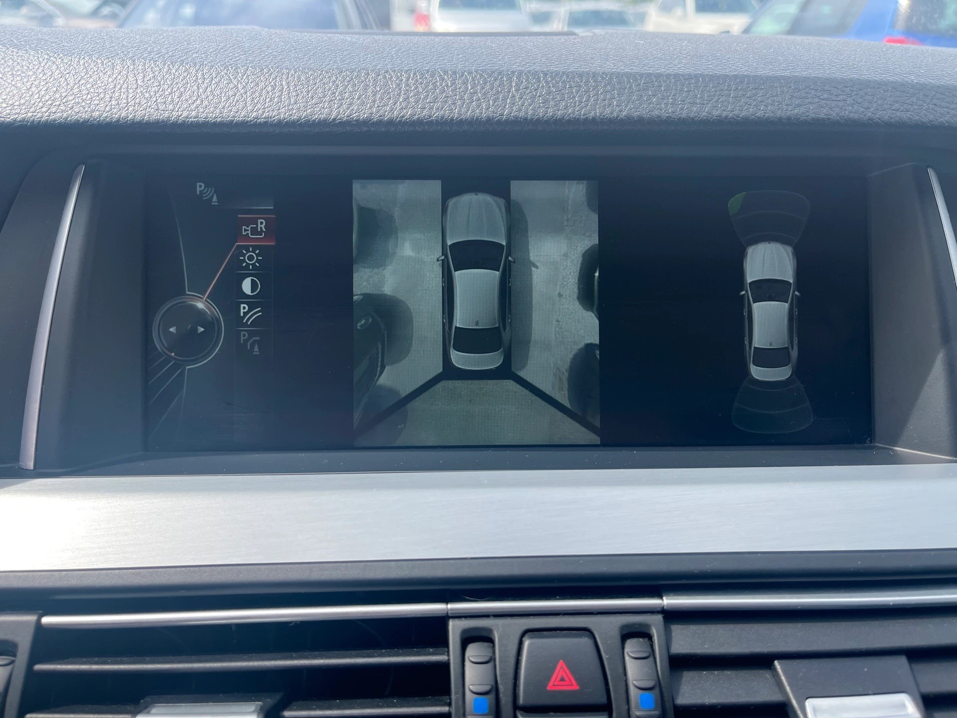 BMW 528i Luxury Line Steptronic-image-12