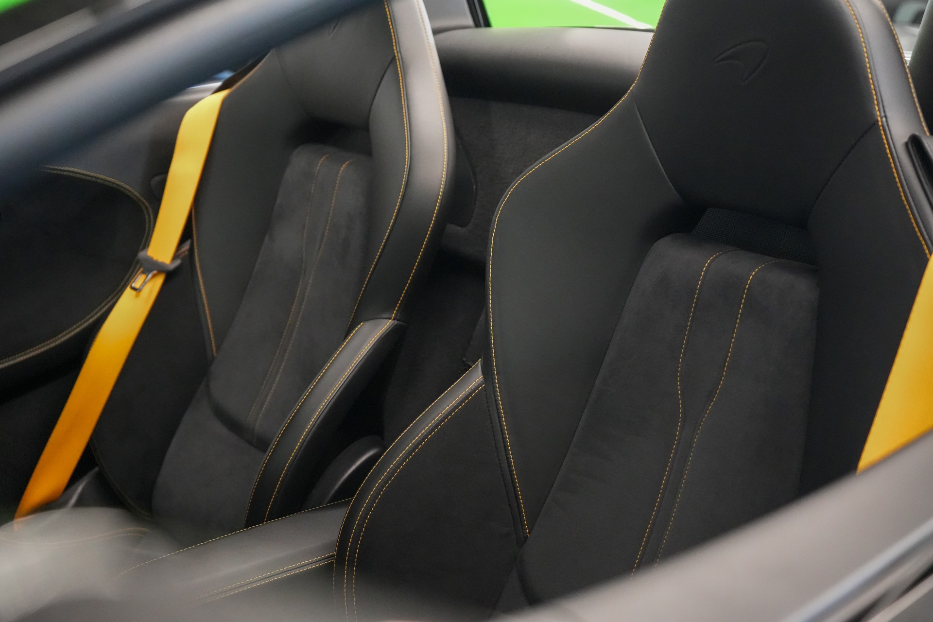 McLAREN 570S Spider 3.8 V8 SSG-image-15