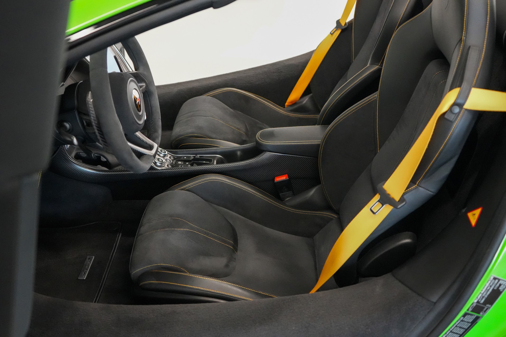 McLAREN 570S Spider 3.8 V8 SSG-image-13