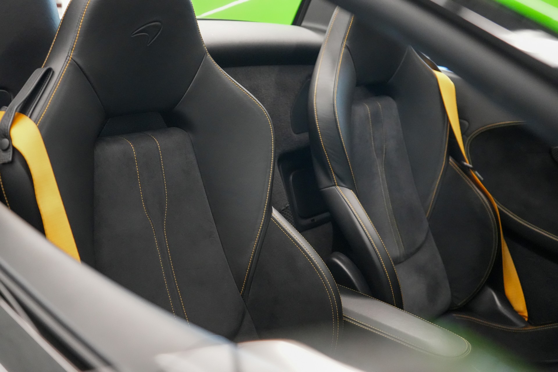 McLAREN 570S Spider 3.8 V8 SSG-image-19