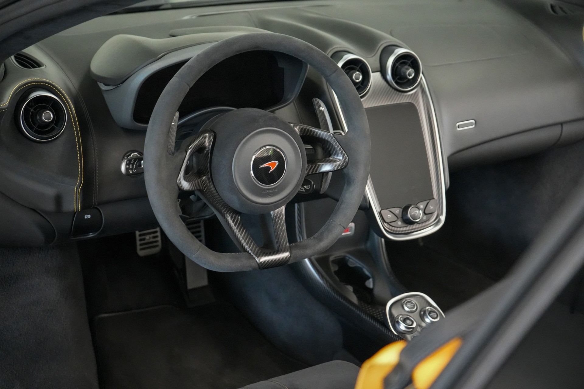 McLAREN 570S Spider 3.8 V8 SSG-image-14