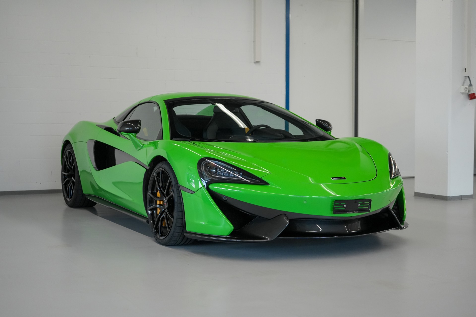 McLAREN 570S Spider 3.8 V8 SSG-image-8