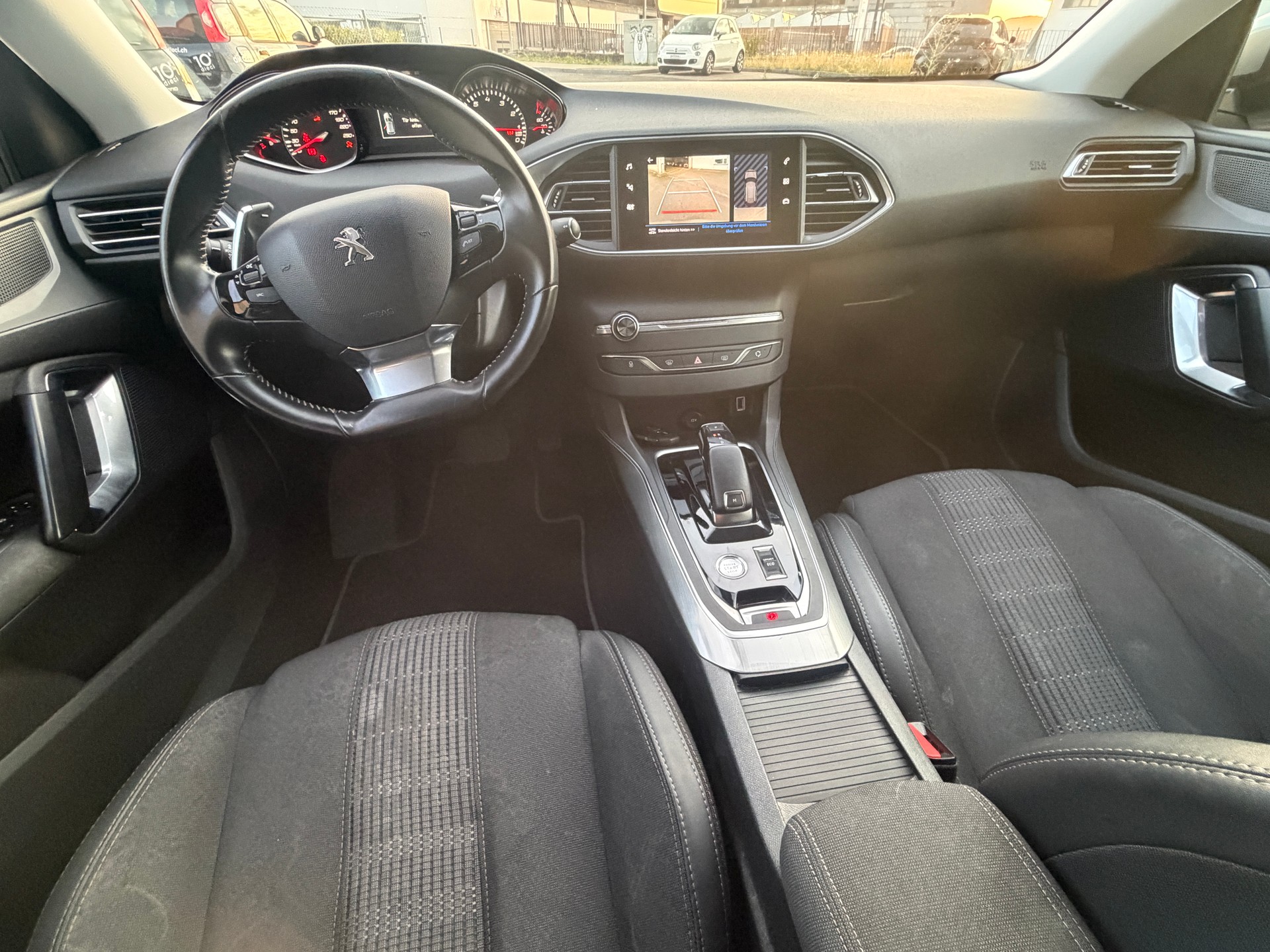 PEUGEOT 308 SW 1.2 Pure Tech Style EAT8-image-12