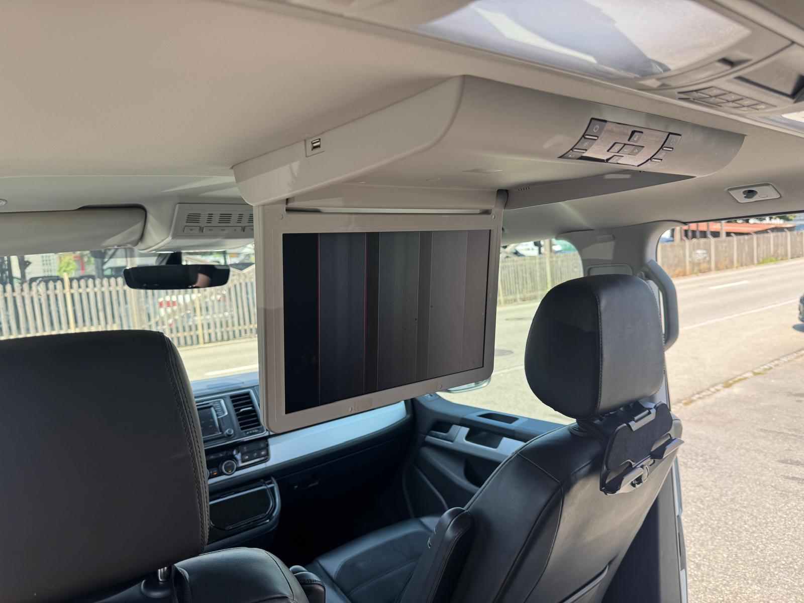 VW T6 Multivan 2.0 TSI Business 4Motion DSG-image-10