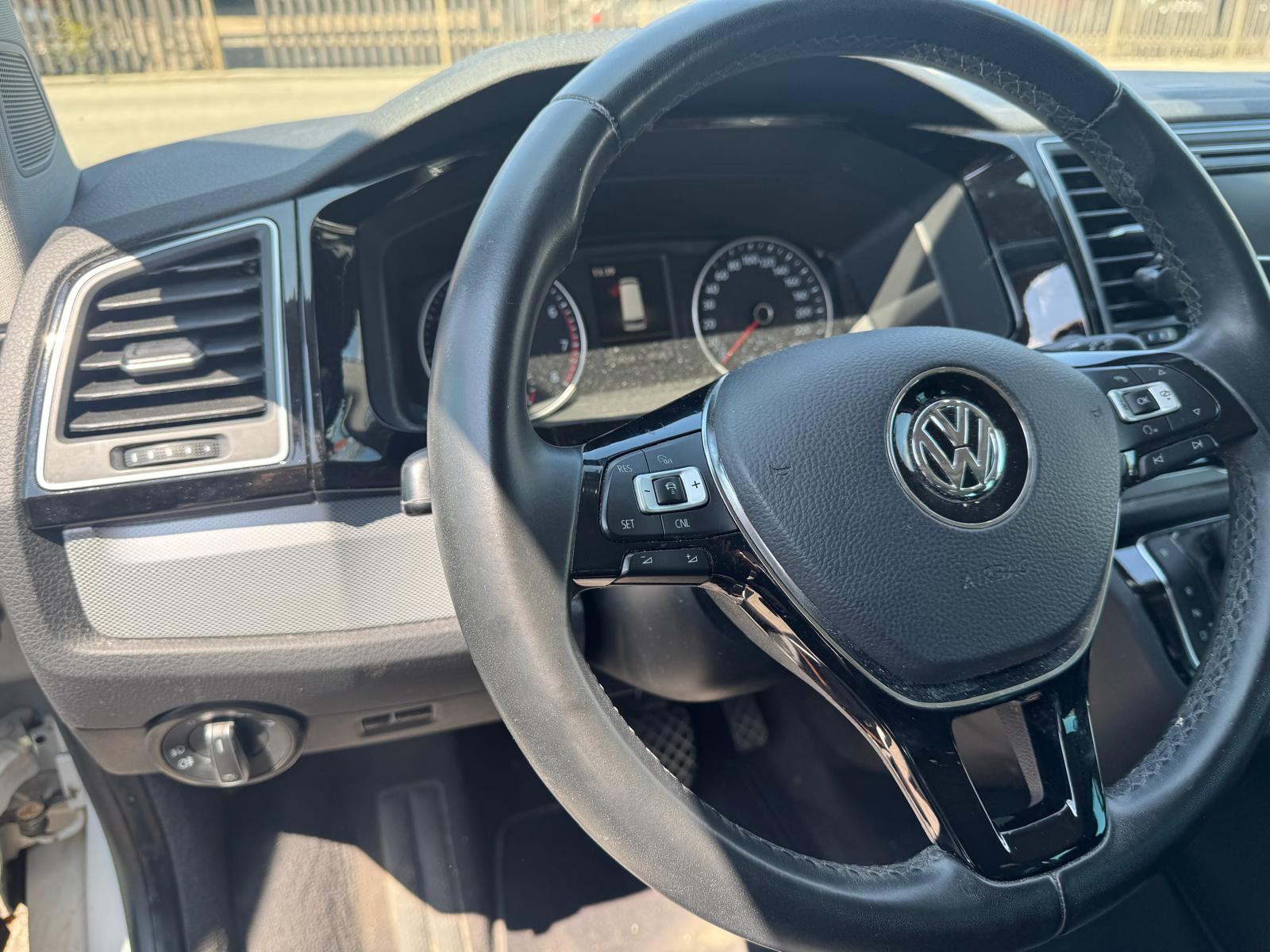 VW T6 Multivan 2.0 TSI Business 4Motion DSG-image-7