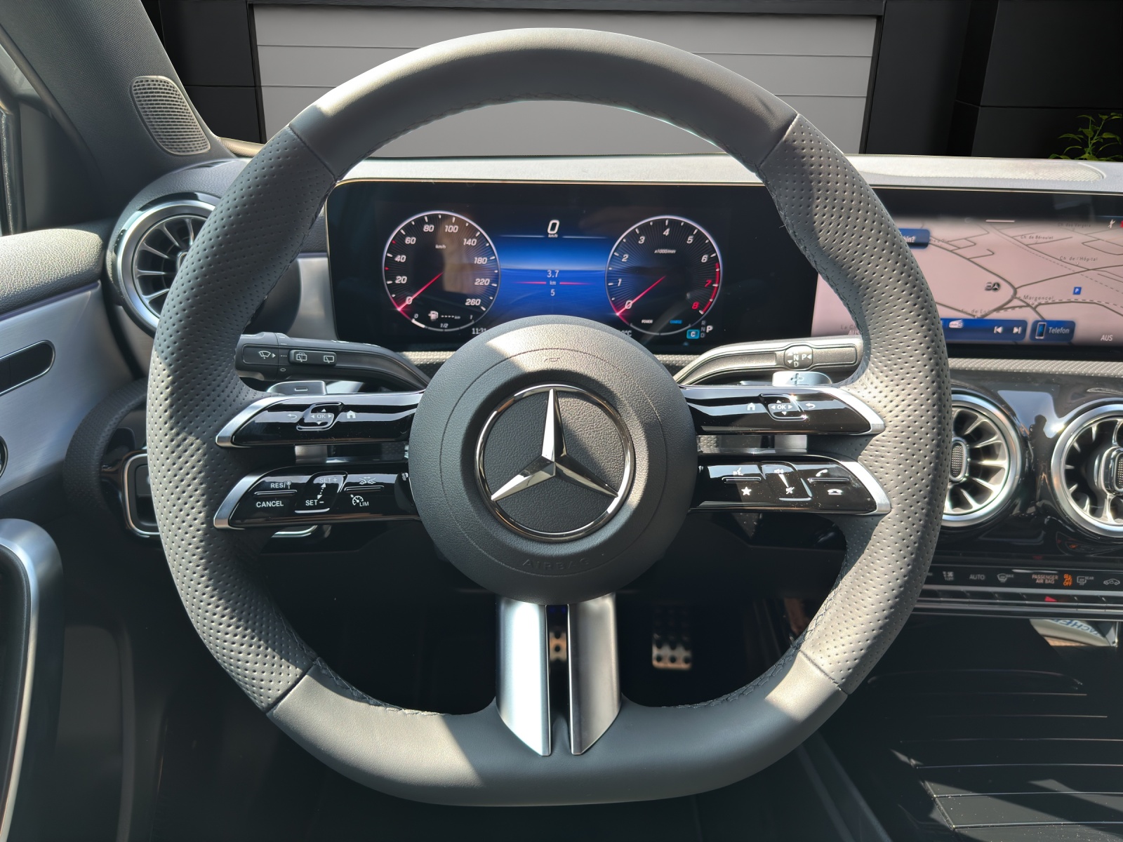 MERCEDES-BENZ A 220 4Matic 8G-DCT-image-12