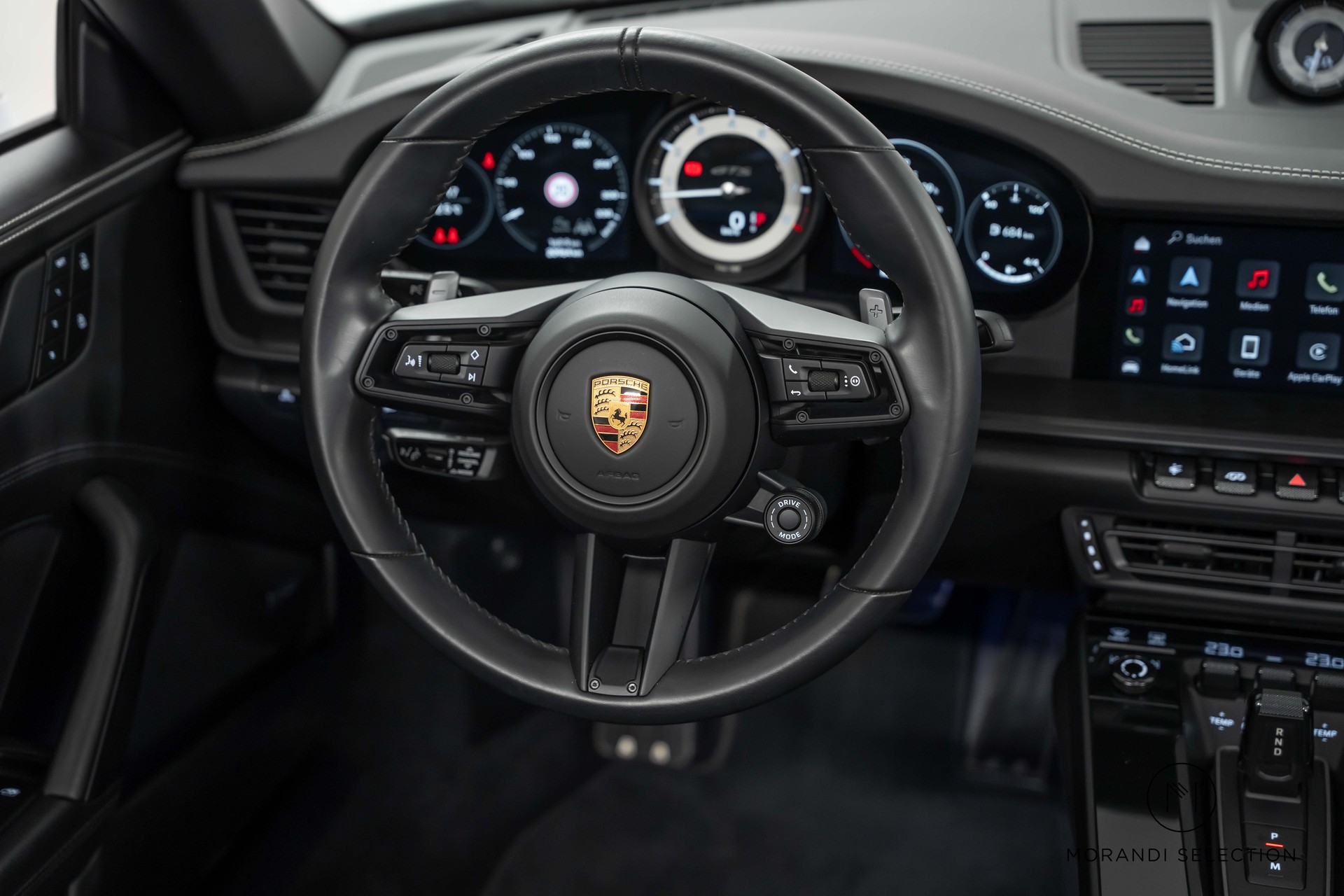 PORSCHE 911 Cabriolet 3.0 Carrera 4 GTS PDK-image-21