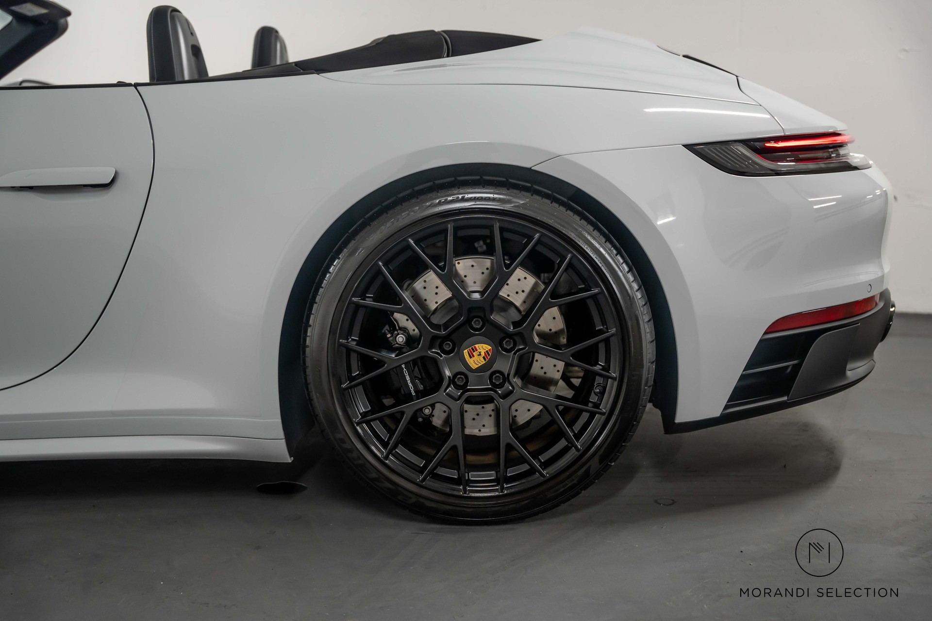 PORSCHE 911 Cabriolet 3.0 Carrera 4 GTS PDK-image-7