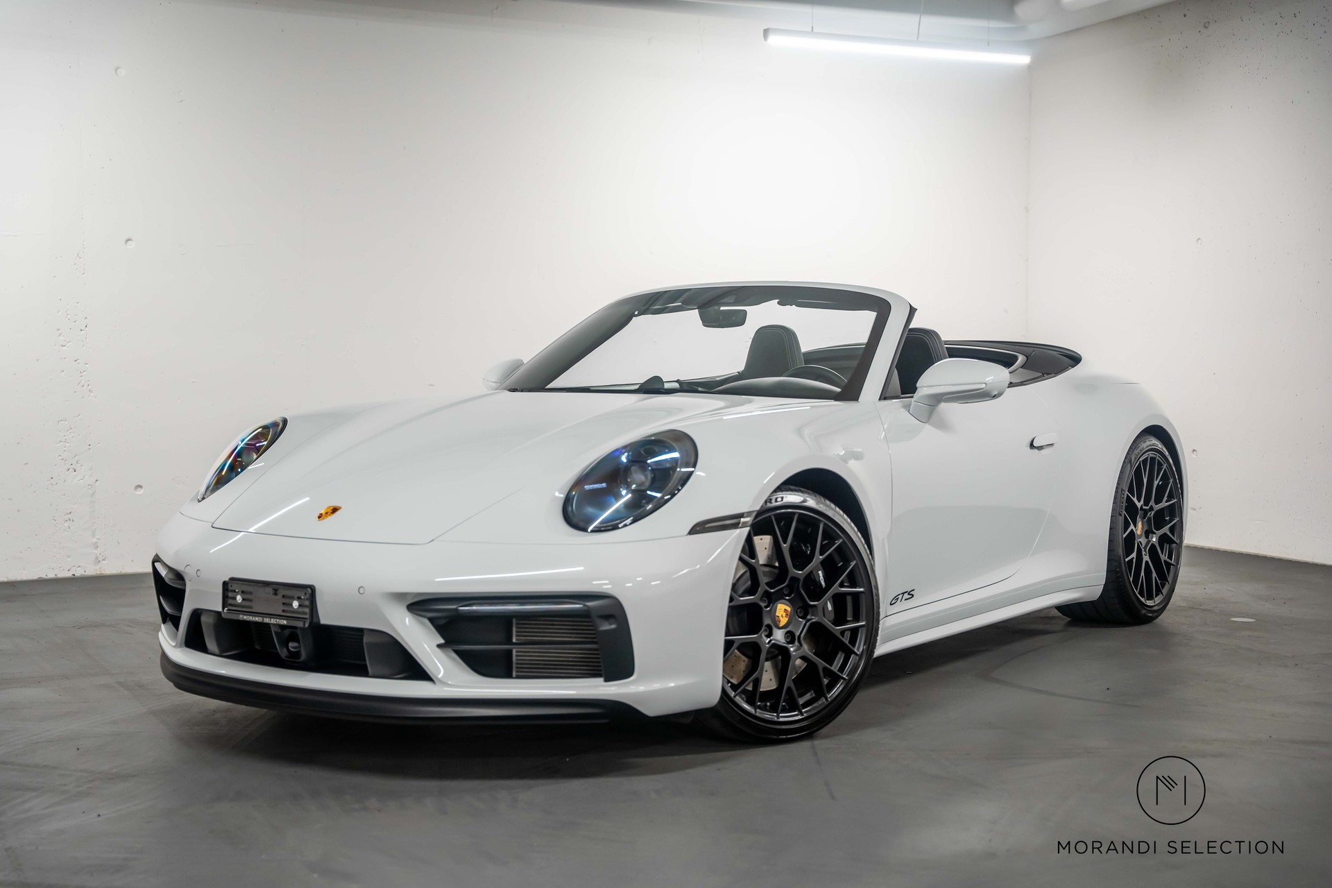 PORSCHE 911 Cabriolet 3.0 Carrera 4 GTS PDK-image-2