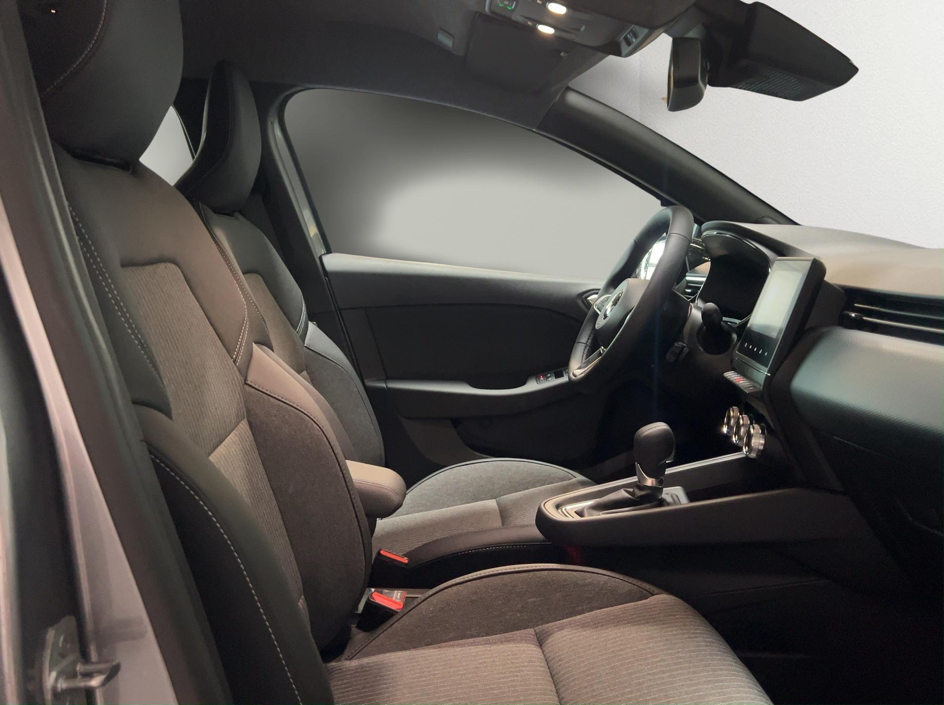 MITSUBISHI Colt 1.6 HEV Intense-image-9