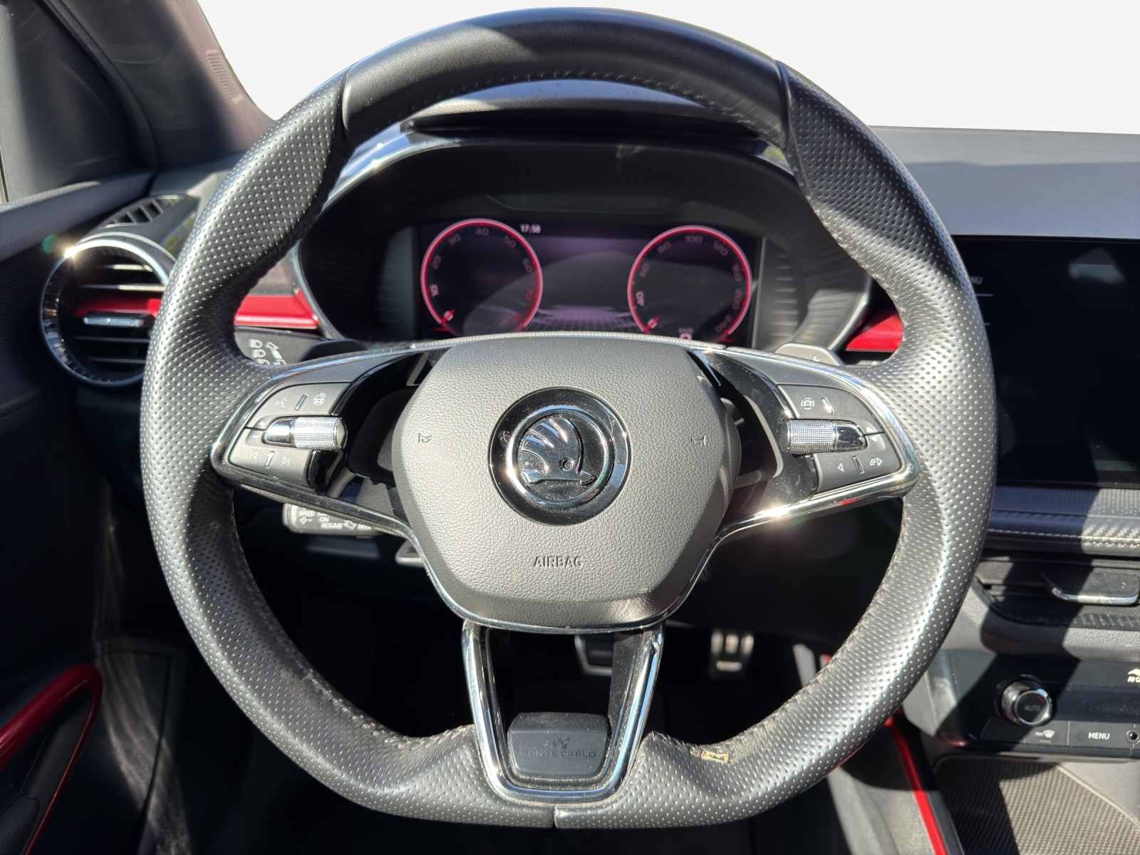 SKODA Fabia 1.0 TSI Monte Carlo DSG-image-9