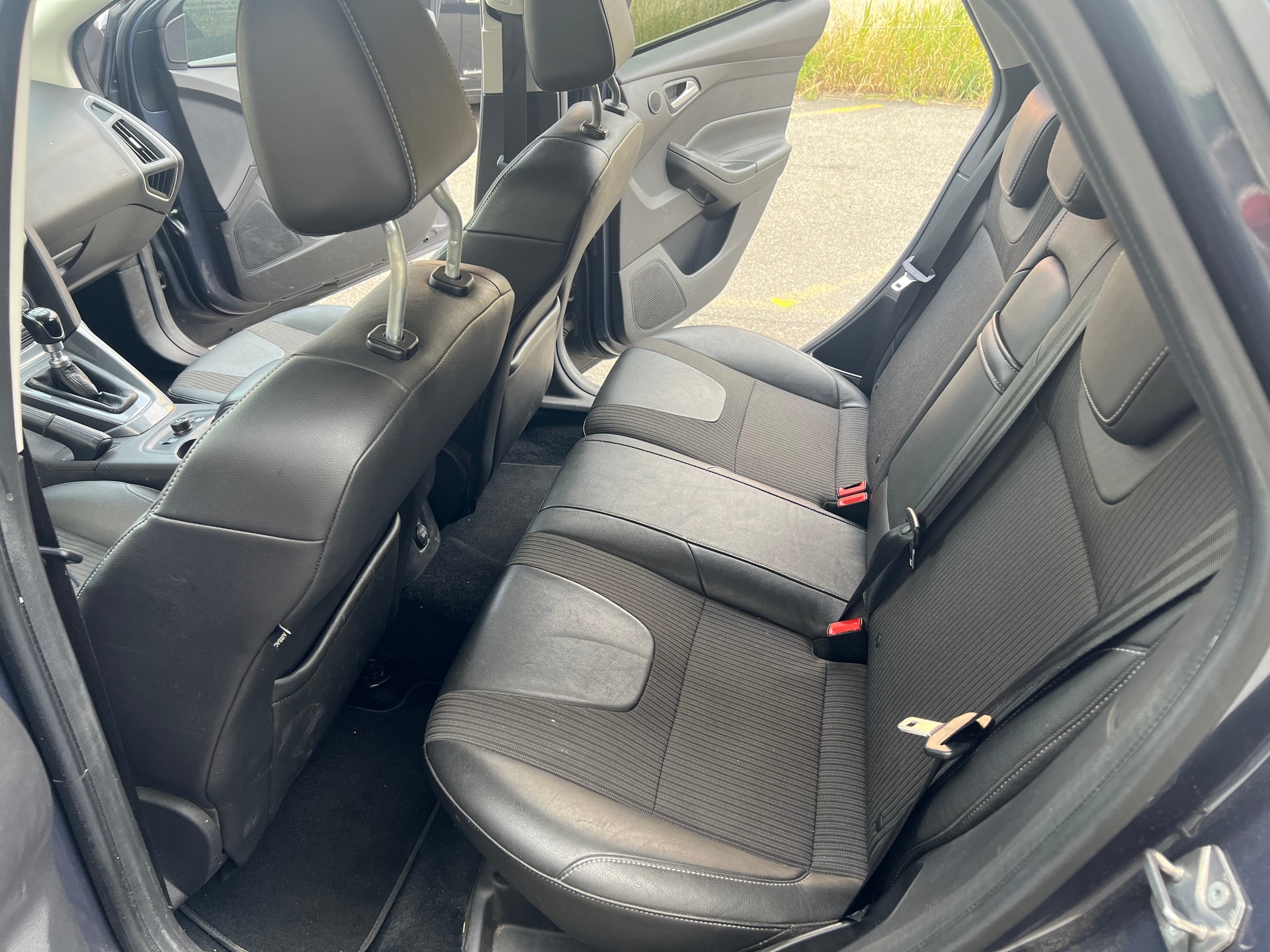 FORD Focus 2.0 TDCi Titanium-image-5