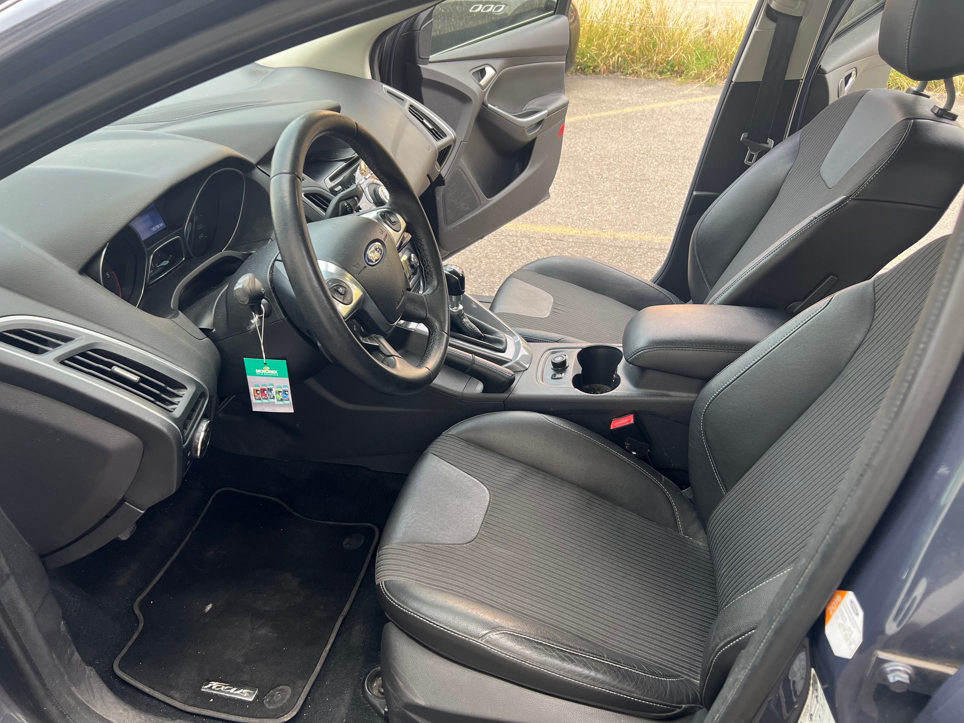 FORD Focus 2.0 TDCi Titanium-image-8