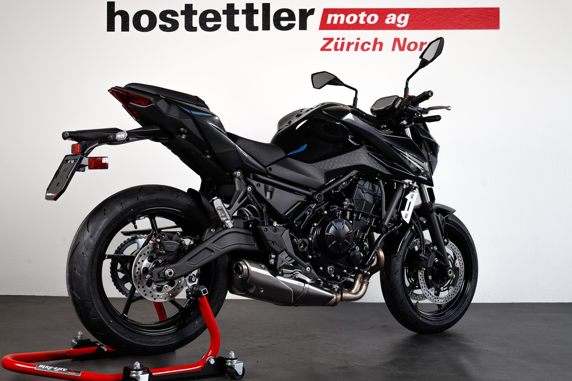 KAWASAKI Z650 S-showroom-element-2