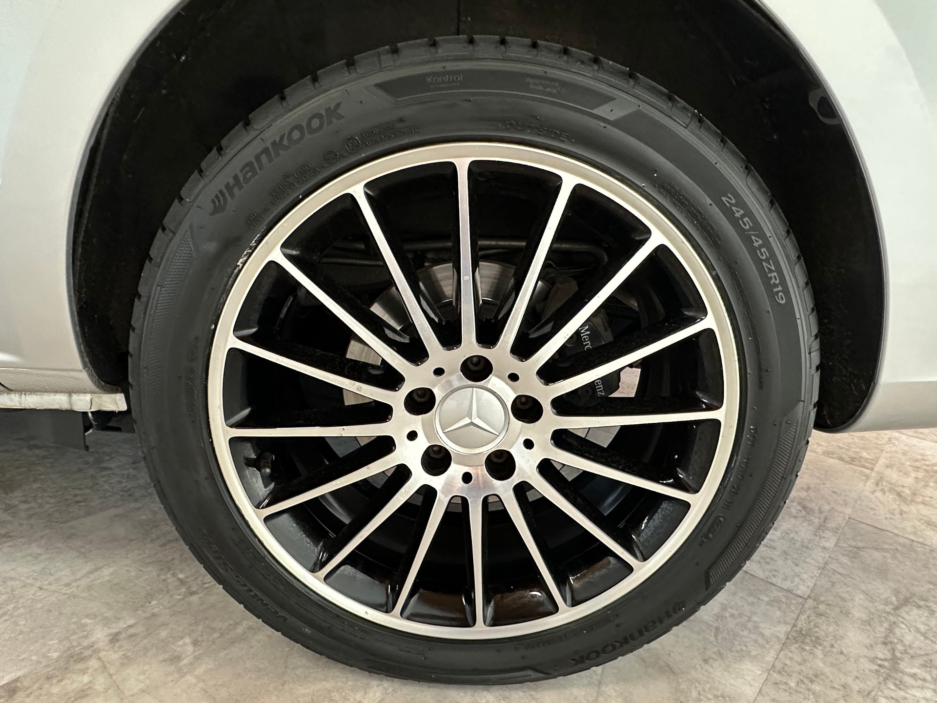 MERCEDES-BENZ V 250 d extralang 4Matic 7G-Tronic-image-27