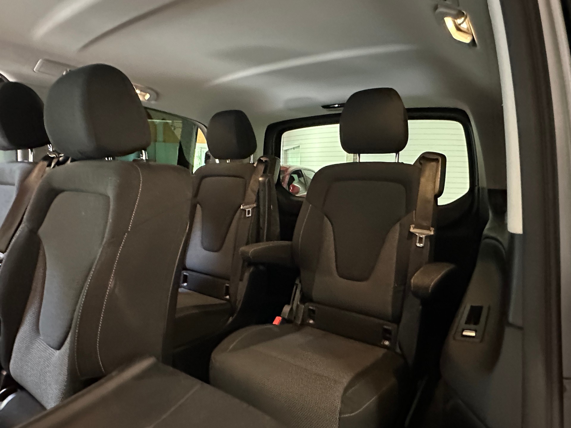 MERCEDES-BENZ V 250 d extralang 4Matic 7G-Tronic-image-20