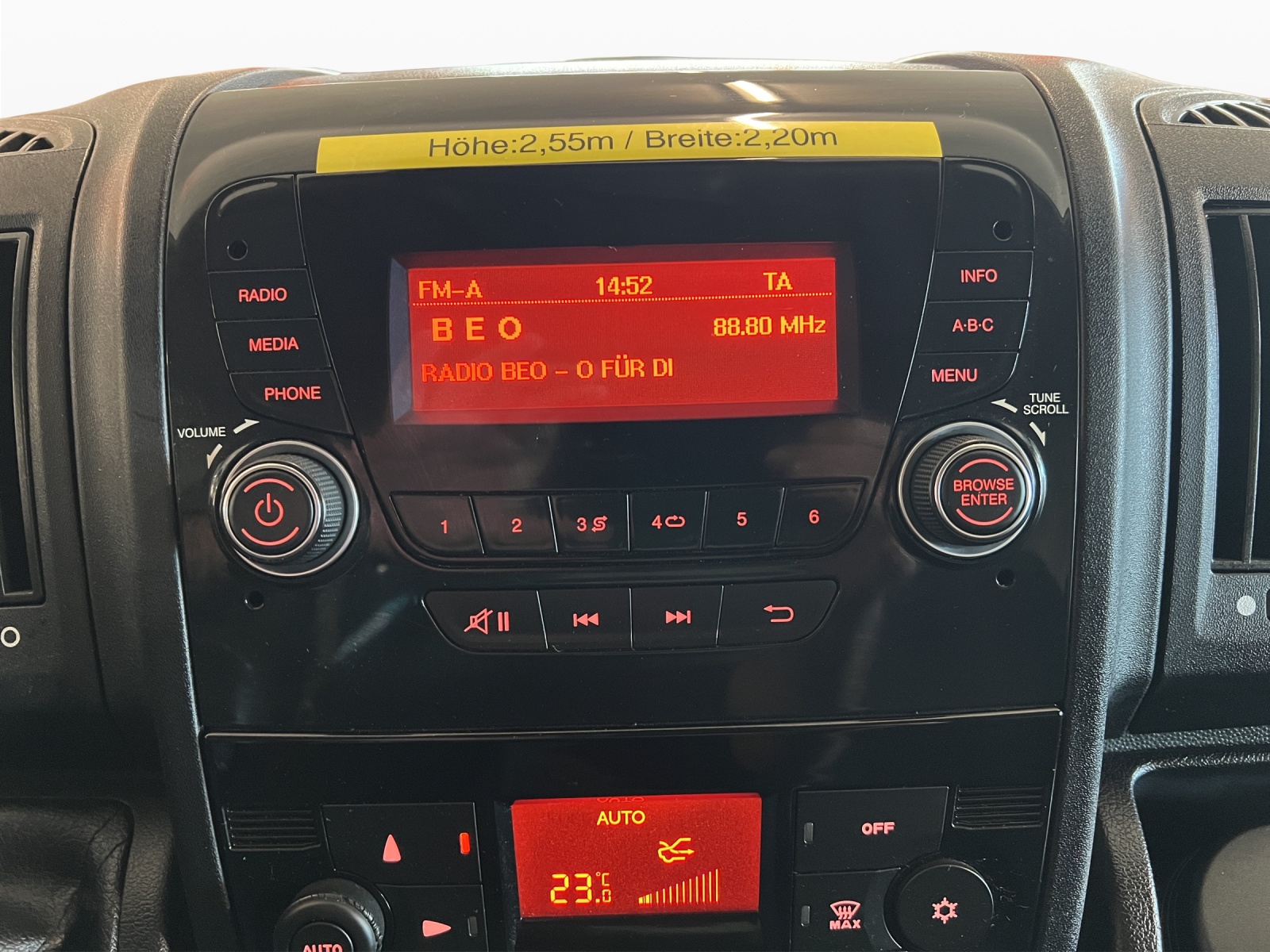 CITROEN Jumper 33 2.2 HDi 130 Attraction L2H2-image-11