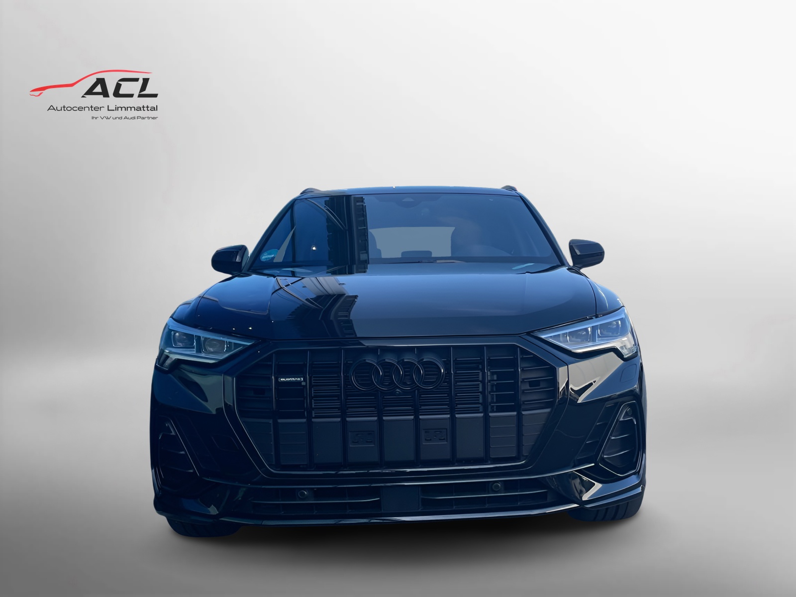 AUDI Q3 45 TFSI quattro S-tronic-image-1