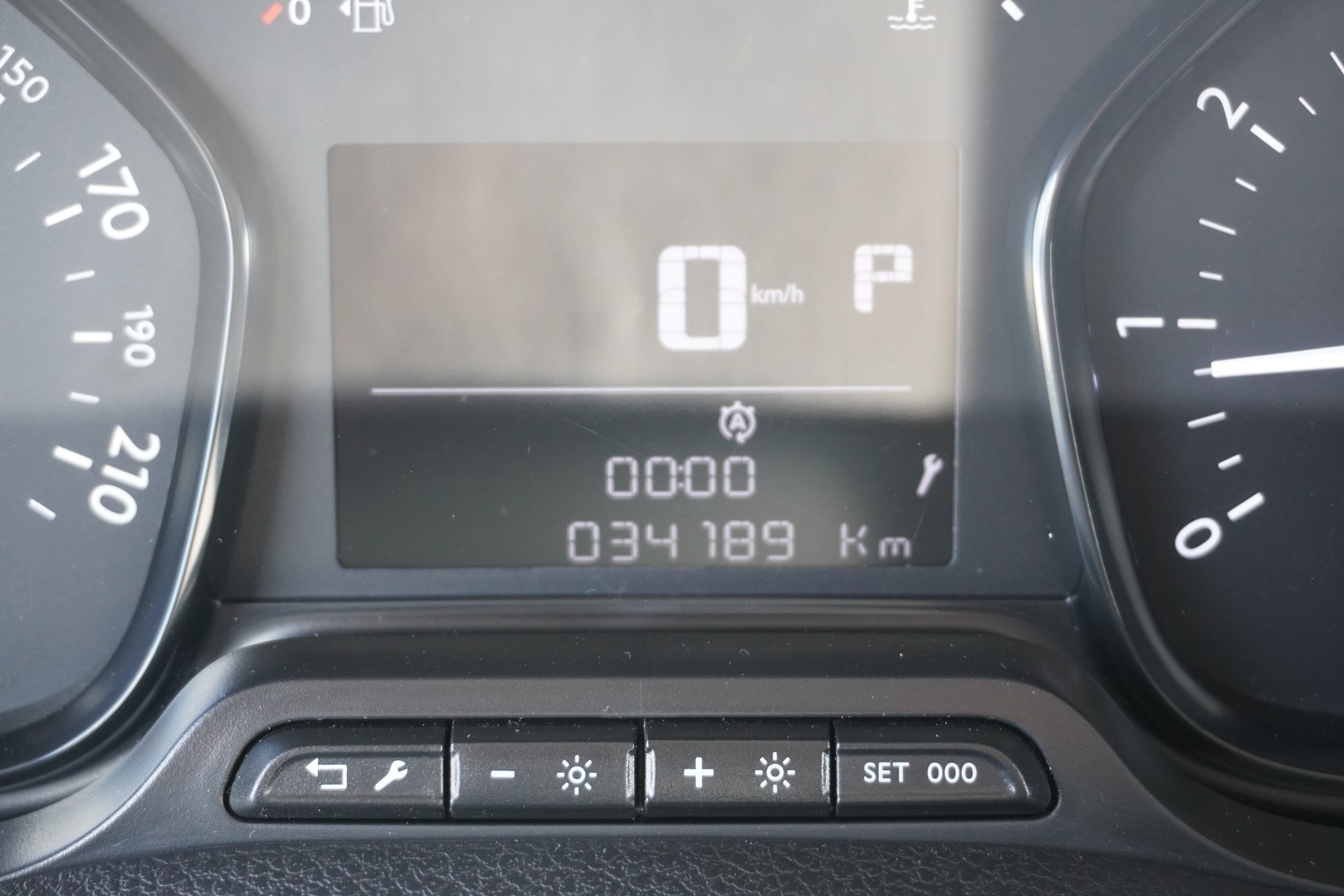 PEUGEOT Expert 2.0 BlueHDi 145 S&S Standard EAT8 3-PLÄTZER!!!-image-23