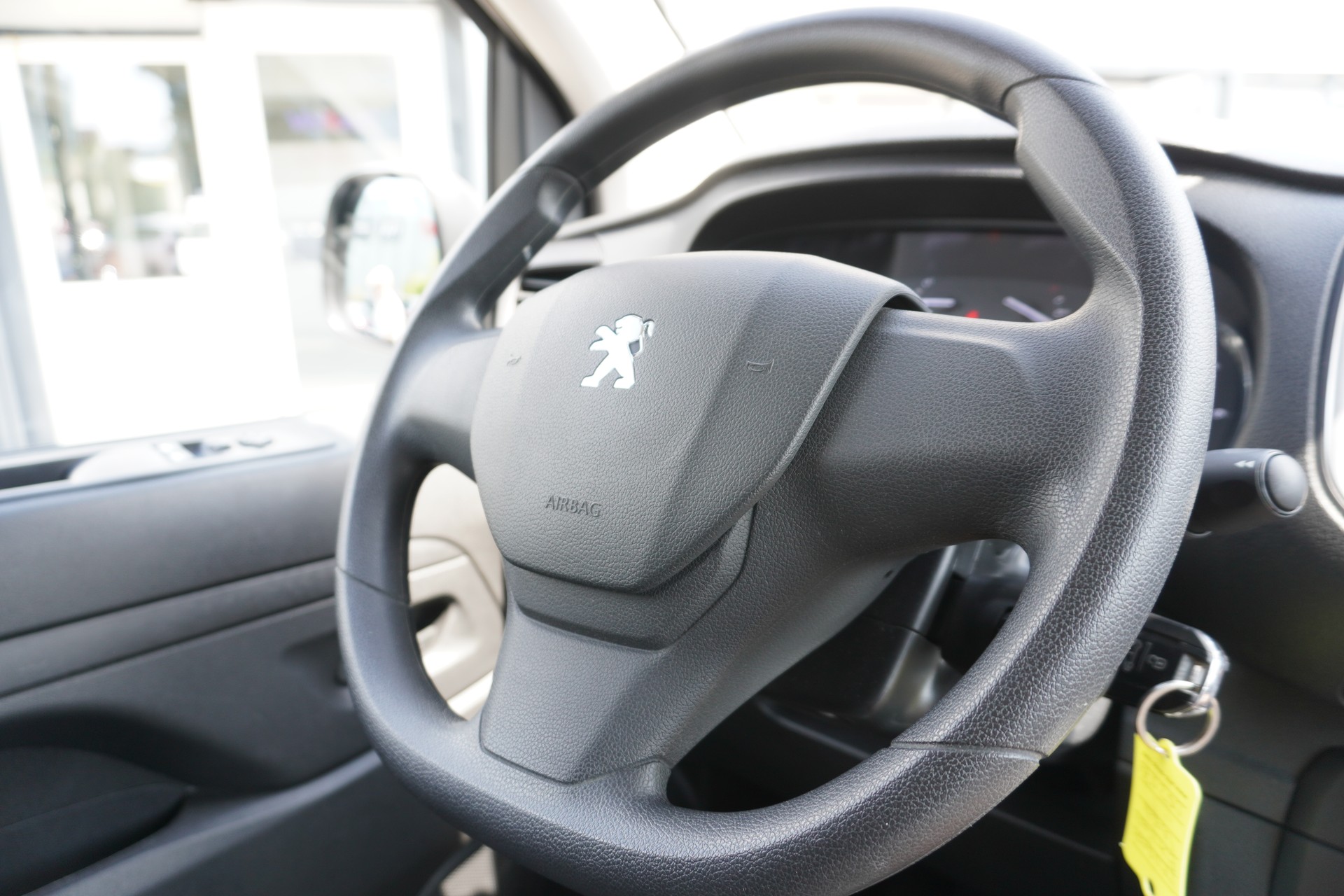 PEUGEOT Expert 2.0 BlueHDi 145 S&S Standard EAT8 3-PLÄTZER!!!-image-14