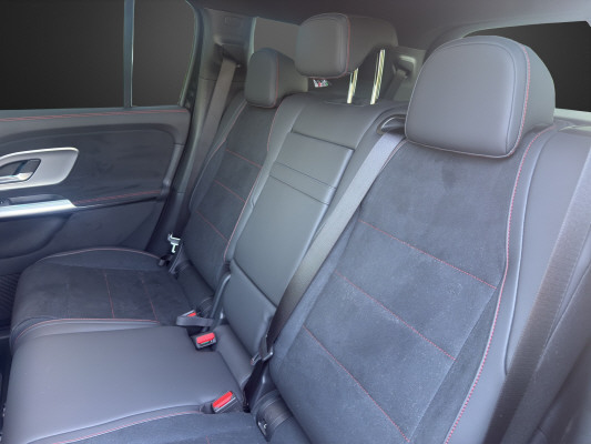 MERCEDES-BENZ GLB 200 4Matic 8G-Tronic-image-9