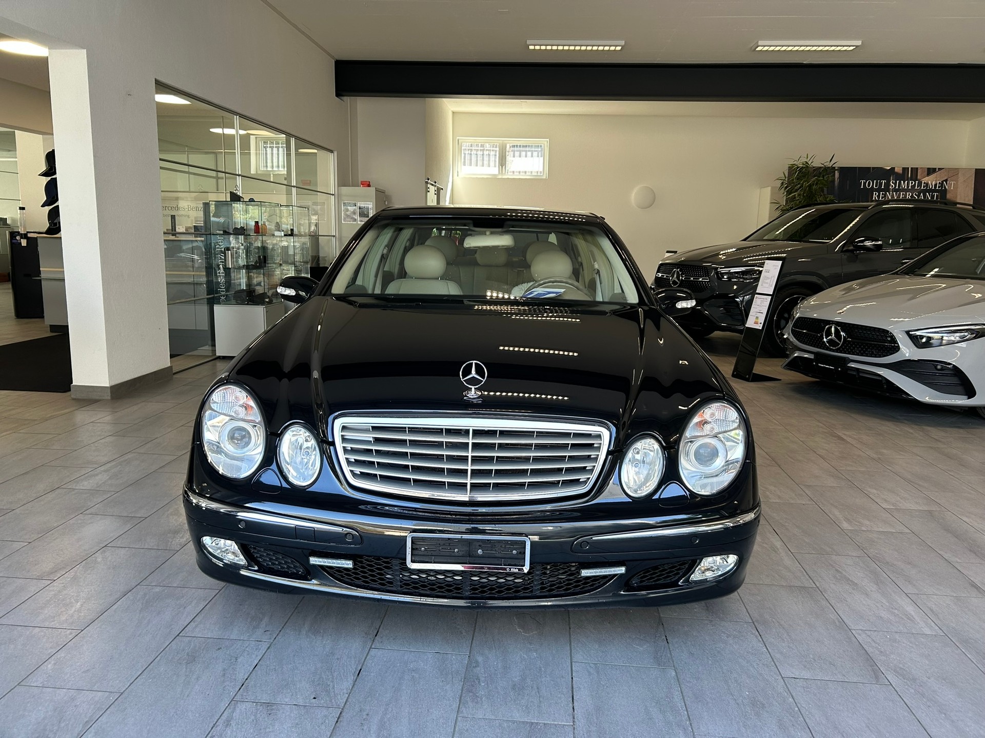 MERCEDES-BENZ E 320 BINZ 6 portes-image-1