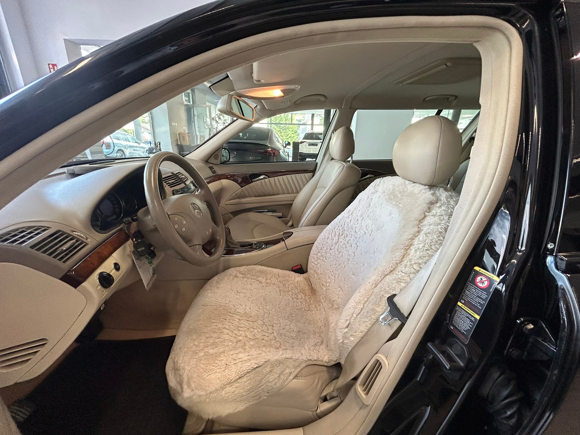 MERCEDES-BENZ E 320 BINZ 6 portes-image-4