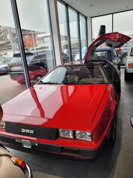 DeLorean DMC-12-image-11