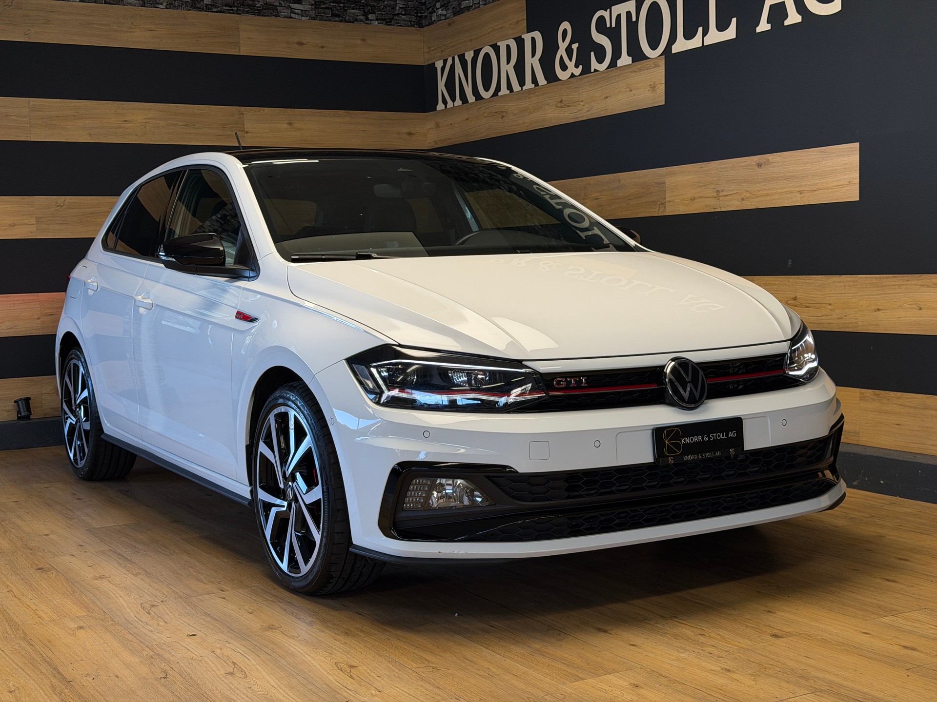 VW Polo 2.0 TSI GTI DSG-image-1