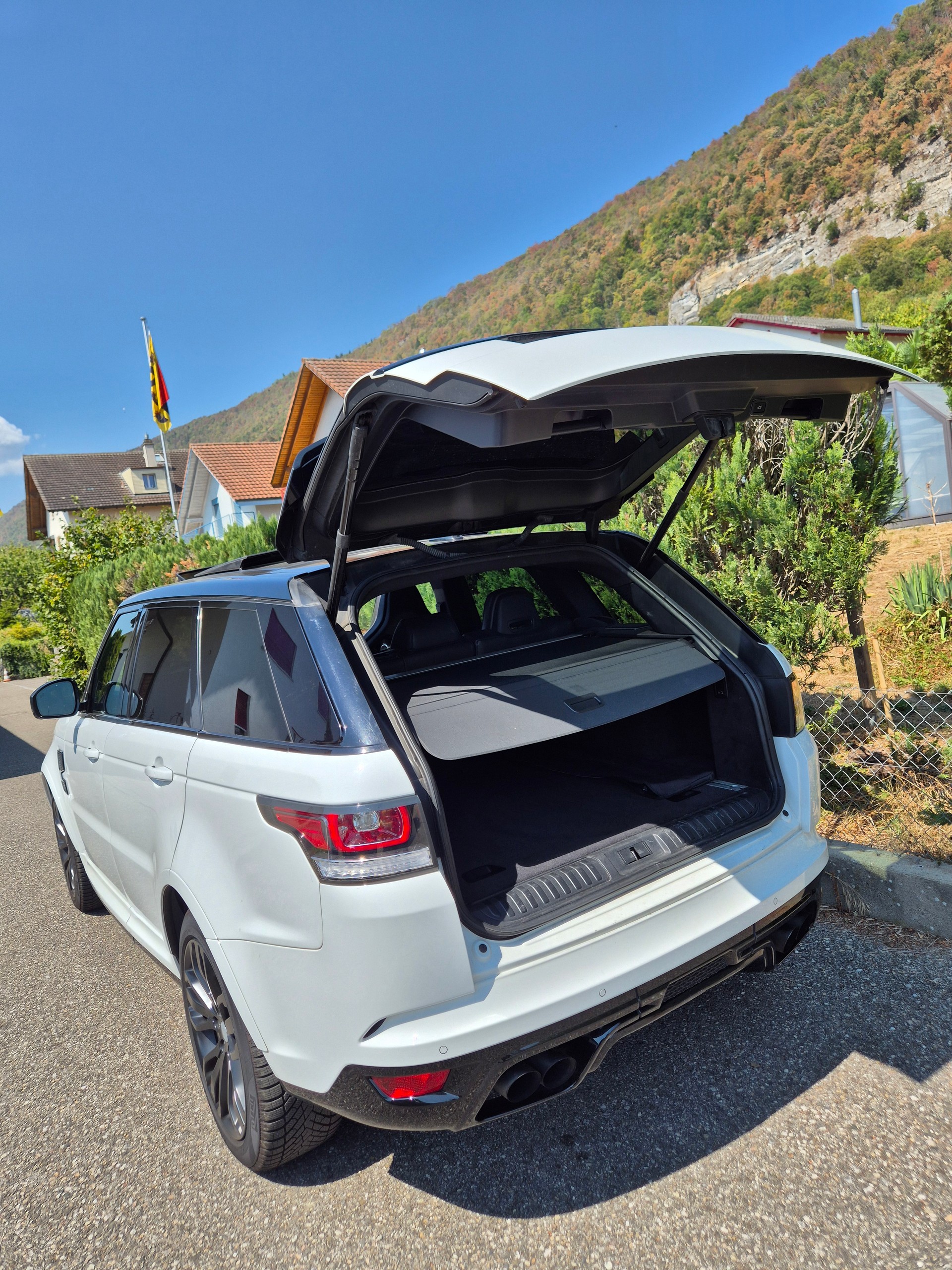 LAND ROVER Range Rover Sport 5.0 V8 SVR-image-8