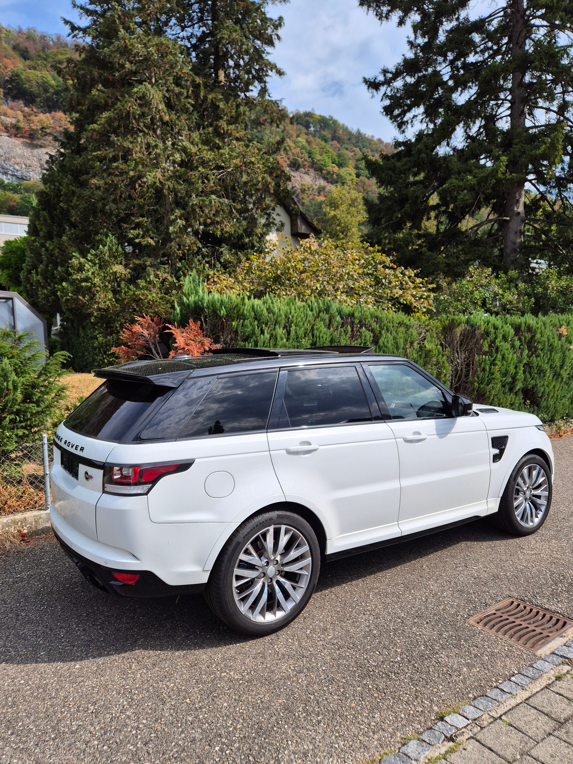 LAND ROVER Range Rover Sport 5.0 V8 SVR-image-7